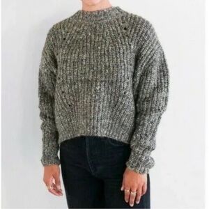 Line Chunky Knit‎ Sweater